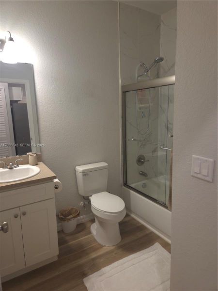 Furnished interior view inside a new home in , Sebring (Image 6).