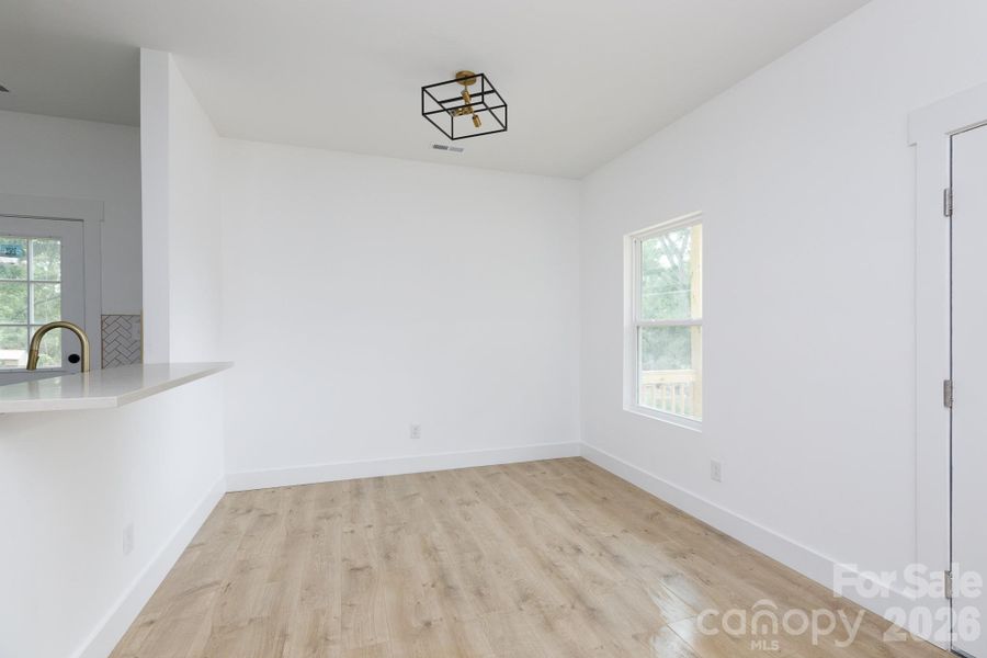 Spacious, unfurnished interior of a new home in , Great Falls (Image 20).