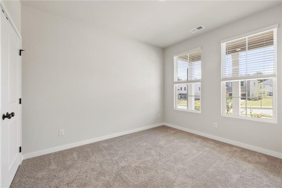Spacious, unfurnished interior of a new home in Oak Grove Glen, Snellville (Image 25). Spacious, unfurnished interior of a new home in Oak Grove Glen, Snellville (Image 25).