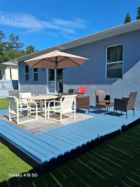 Exterior details and patio area of a home in , Tampa (Image 1). Exterior details and patio area of a home in , Tampa (Image 1).