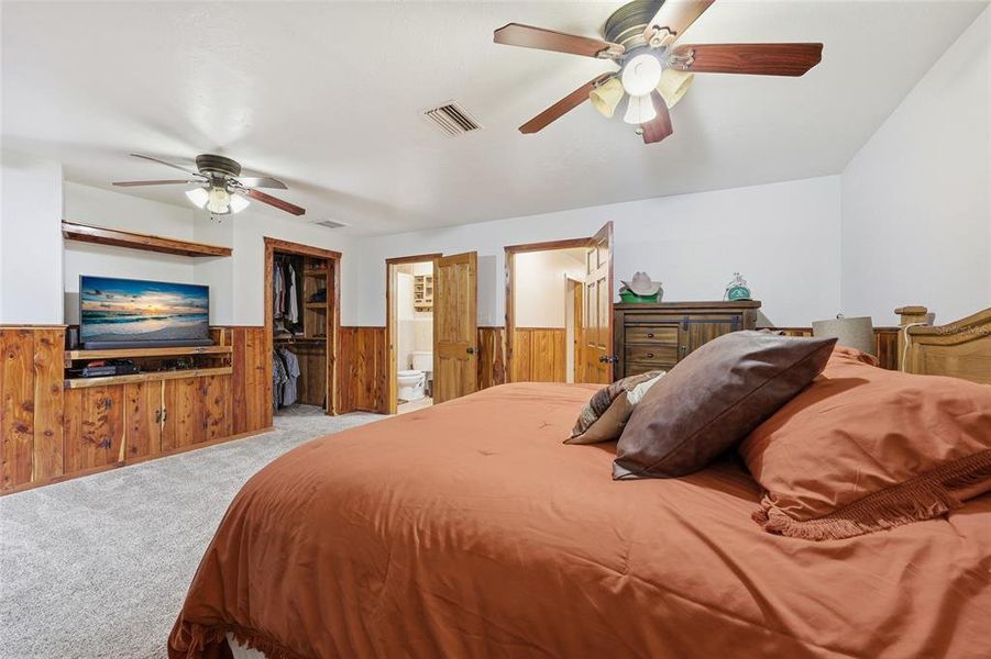 Furnished interior view inside a new home in , Bronson (Image 15).