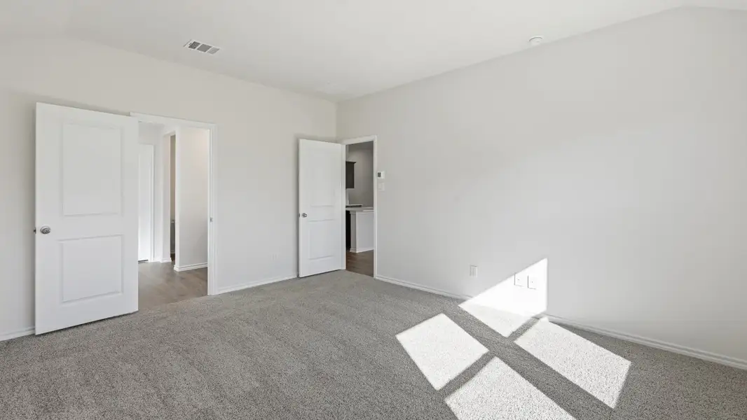 Spacious, unfurnished interior of a new home in Windrose, Pilot Point (Image 6). Spacious, unfurnished interior of a new home in Windrose, Pilot Point (Image 6).