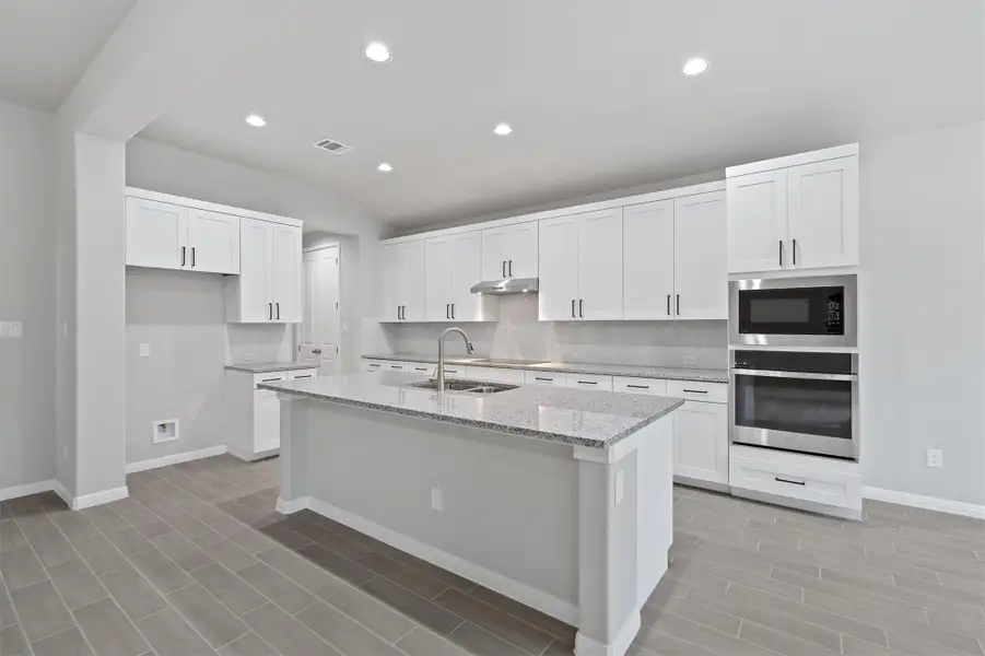 Furnished interior view inside a new home in Crescent Bluff, Georgetown (Image 13). Furnished interior view inside a new home in Crescent Bluff, Georgetown (Image 13).