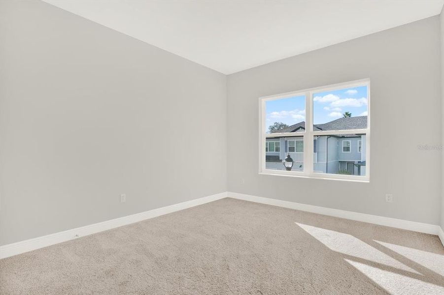 Spacious, unfurnished interior of a new home in , Seminole (Image 17).