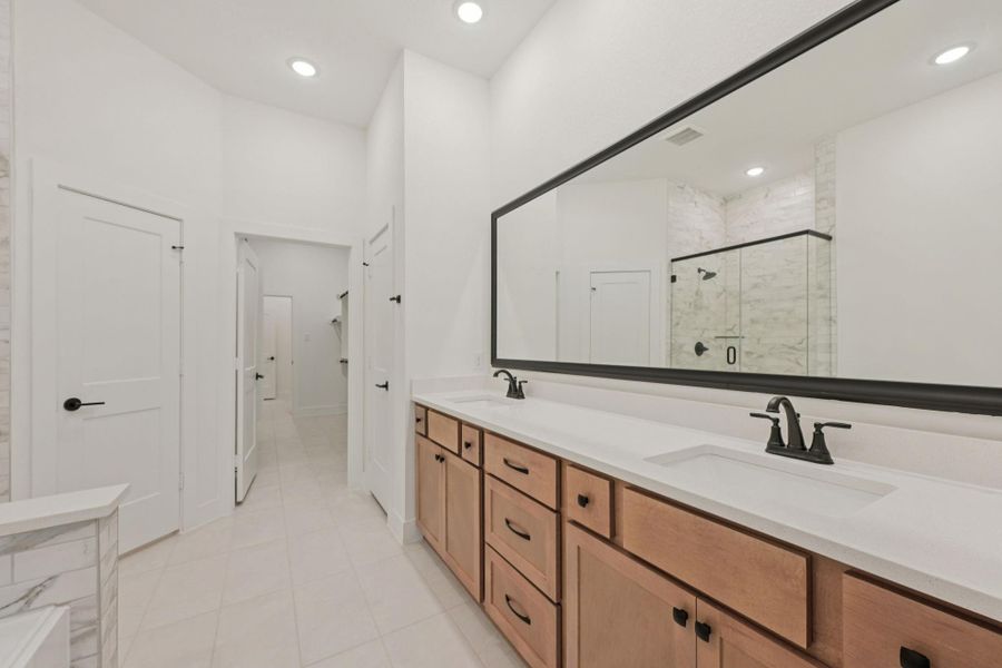 Furnished interior view inside a new home in Kresston, Montgomery (Image 8). Furnished interior view inside a new home in Kresston, Montgomery (Image 8).