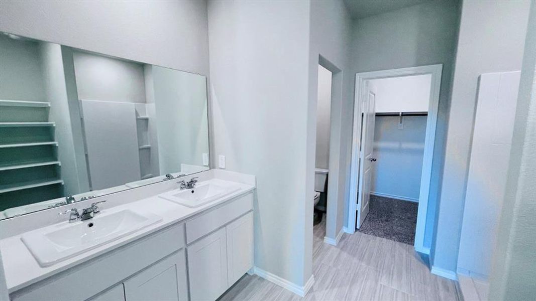 Furnished interior view inside a new home in Sunnycreek, Fort Worth (Image 5).