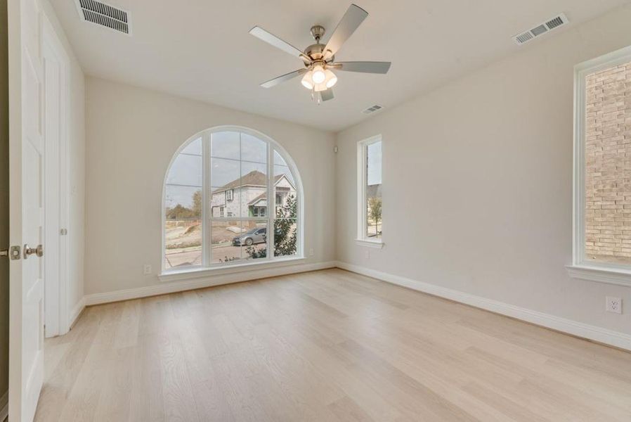 Spacious, unfurnished interior of a new home in Trails at Cottonwood Creek, Rowlett (Image 27). Spacious, unfurnished interior of a new home in Trails at Cottonwood Creek, Rowlett (Image 27).
