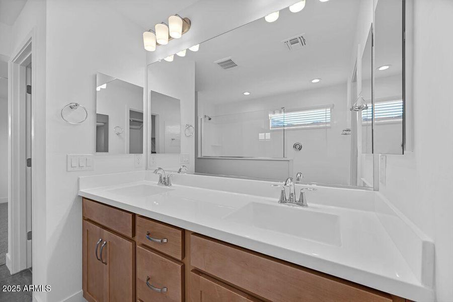 9986 W PICCADILLY Road - Ready Now!