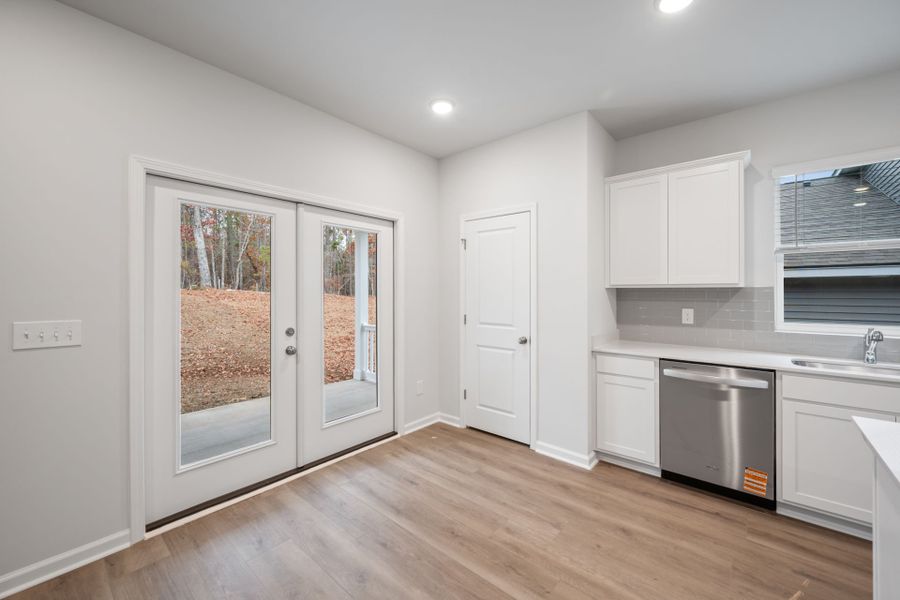 Spacious, unfurnished interior of a new home in Grand Arbor, Blythewood (Image 27).