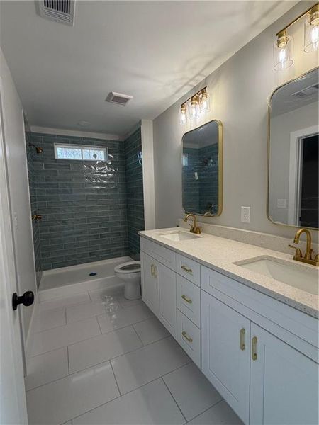 Furnished interior view inside a new home in , Woodstock (Image 6).