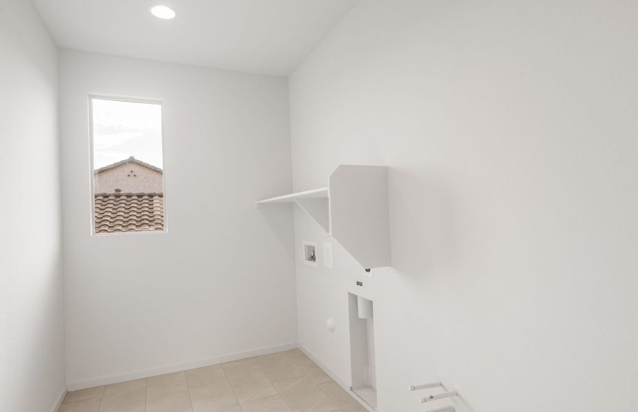 Spacious, unfurnished interior of a new home in Legado West, Queen Creek (Image 25).