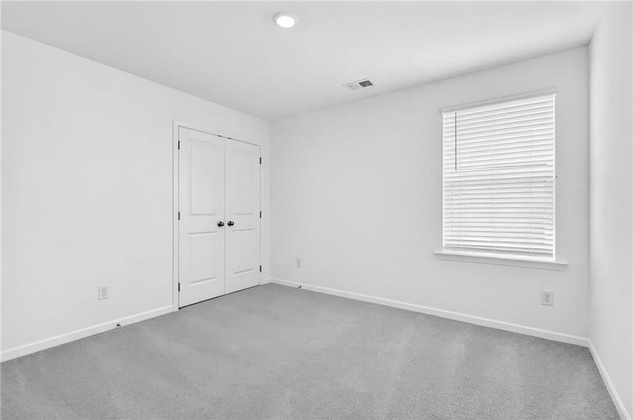 Spacious, unfurnished interior of a new home in Apalachee Hills, Bethlehem (Image 27).