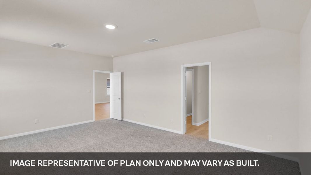 Spacious, unfurnished interior of a new home in Thunder Rock, Marble Falls (Image 20).