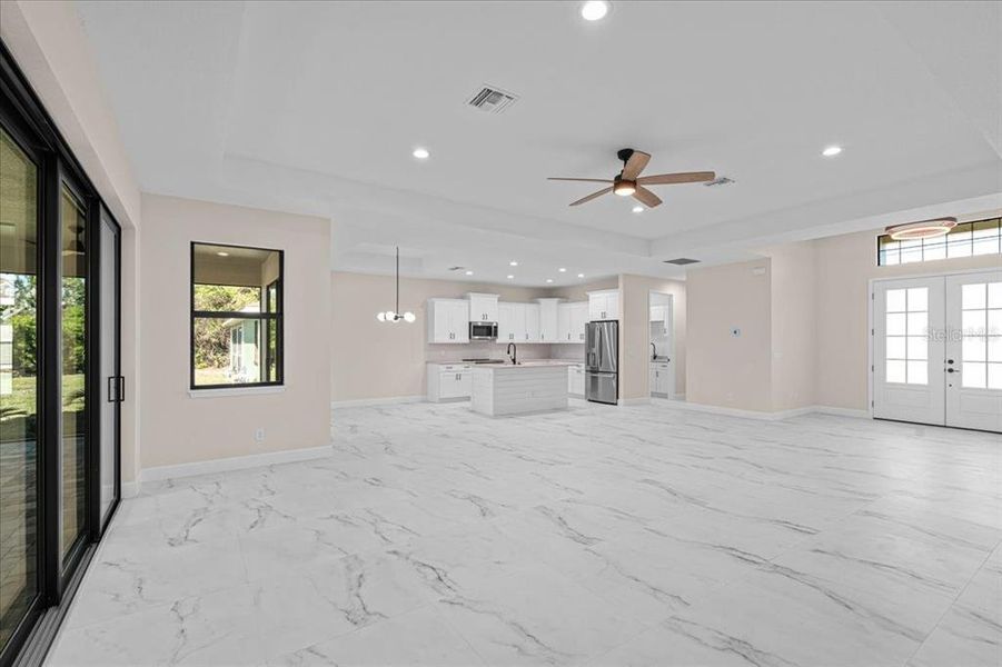 Spacious, unfurnished interior of a new home in , Rotonda West (Image 15).
