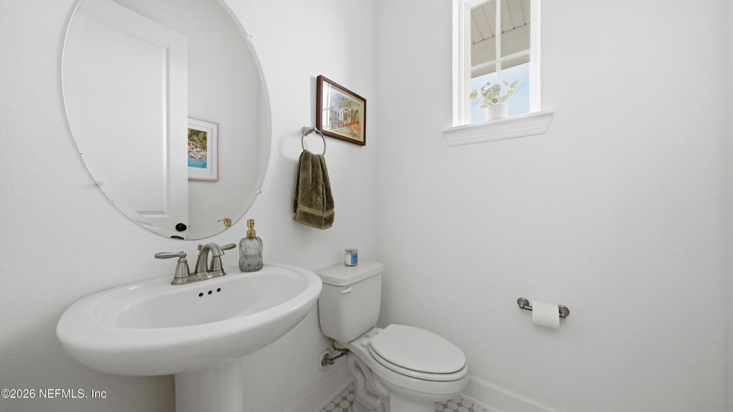 Furnished interior view inside a new home in Seven Pines 40' Front Entry, Jacksonville (Image 41).