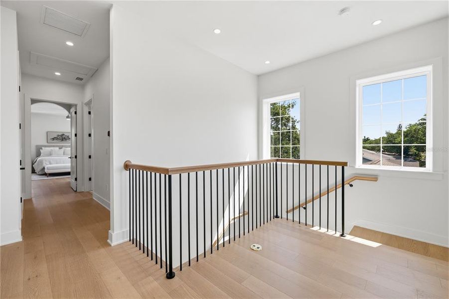 Spacious, unfurnished interior of a new home in , St. Petersburg (Image 57).