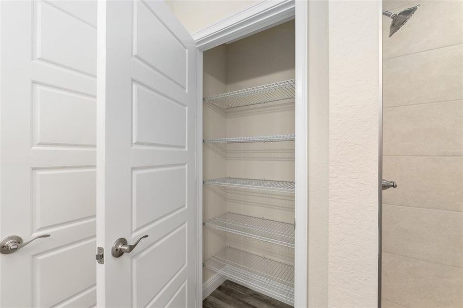 Close-up of interior finishes inside a home in , Ocala (Image 14). Close-up of interior finishes inside a home in , Ocala (Image 14).