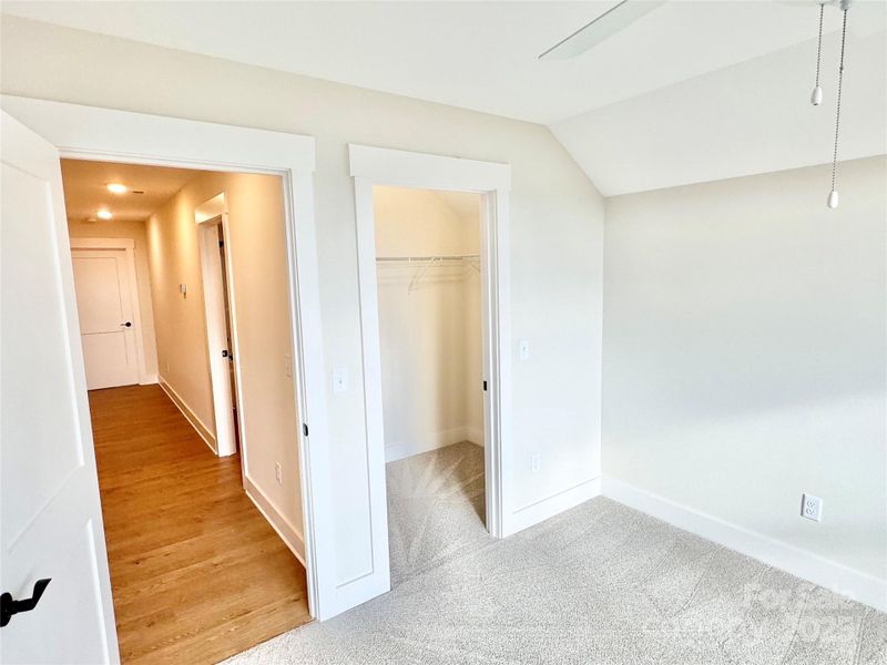 Spacious, unfurnished interior of a new home in , Lenoir (Image 19).