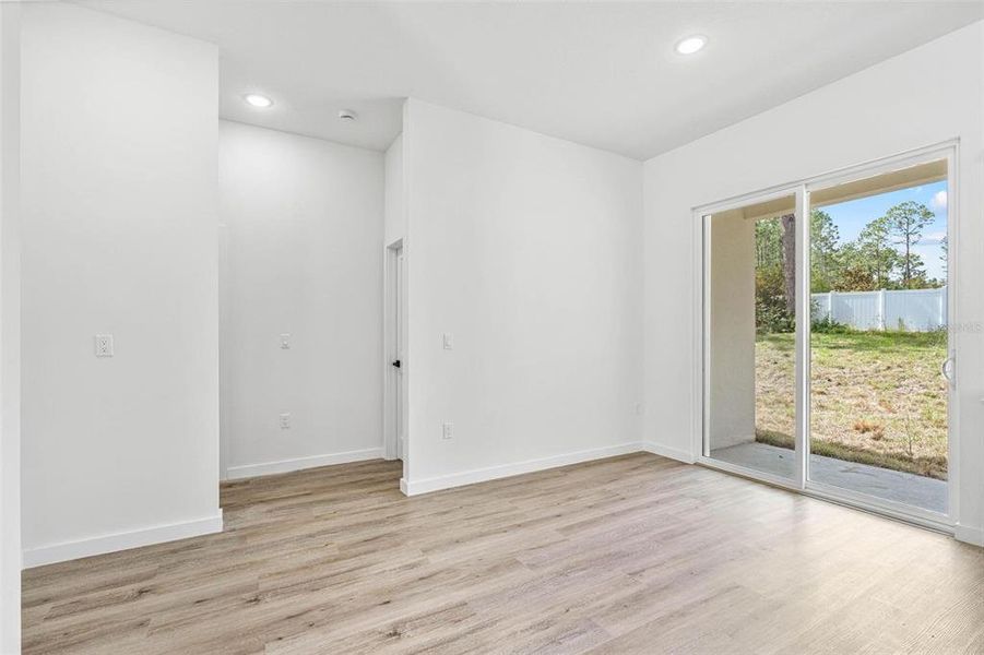 Spacious, unfurnished interior of a new home in , Citrus Springs (Image 18). Spacious, unfurnished interior of a new home in , Citrus Springs (Image 18).