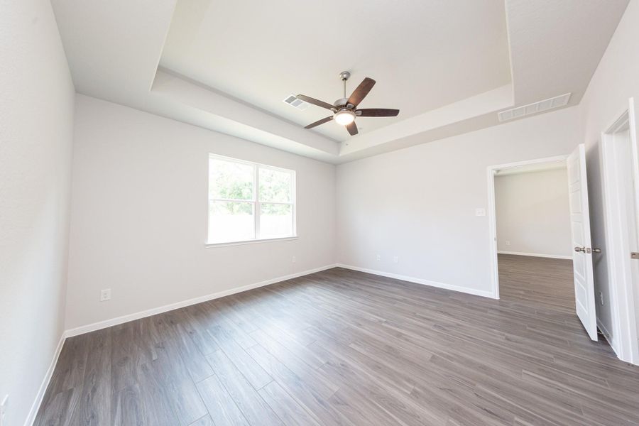 Spacious, unfurnished interior of a new home in Granger Pines, Conroe (Image 12). Spacious, unfurnished interior of a new home in Granger Pines, Conroe (Image 12).