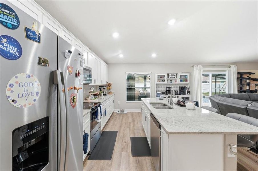 Furnished interior view inside a new home in , Auburndale (Image 16).
