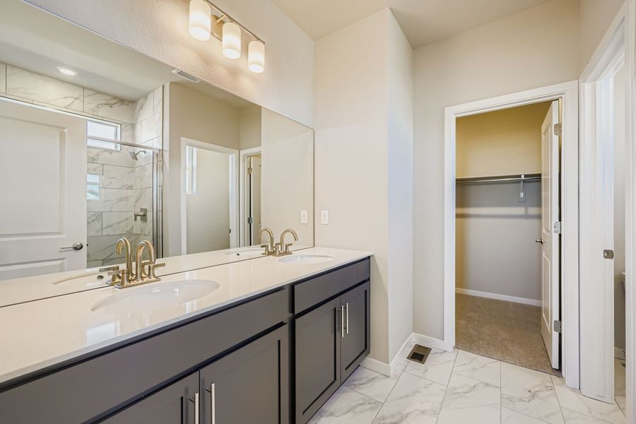 3br New Home in Berthoud, CO.  - Slide 13