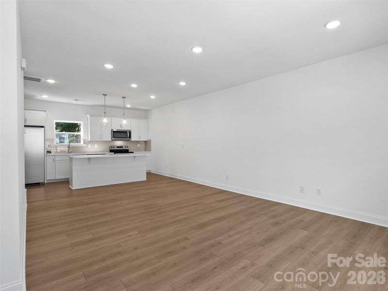 Spacious, unfurnished interior of a new home in , Asheville (Image 19).