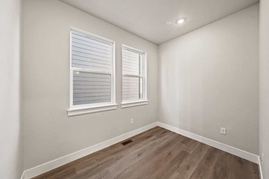 Spacious, unfurnished interior of a new home in Trumark Homes at Sterling Ranch, Littleton (Image 13).
