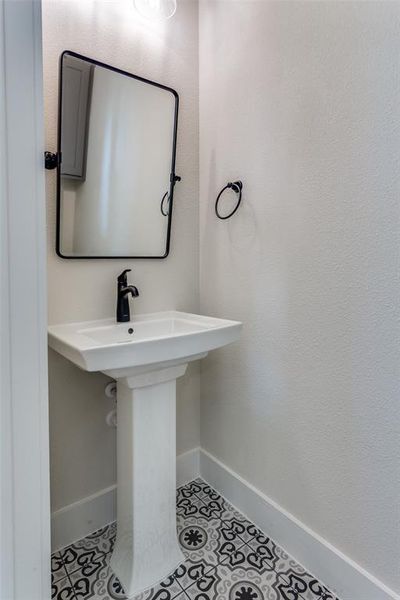 Furnished interior view inside a new home in Woodland Lakes, Weatherford (Image 9). Furnished interior view inside a new home in Woodland Lakes, Weatherford (Image 9).