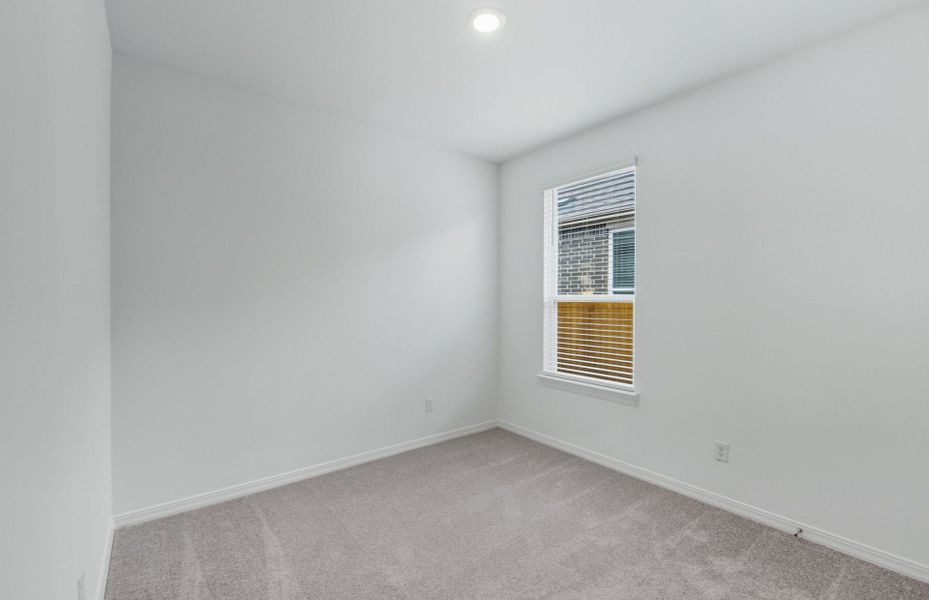 Spacious, unfurnished interior of a new home in Crosswinds, Kyle (Image 14).