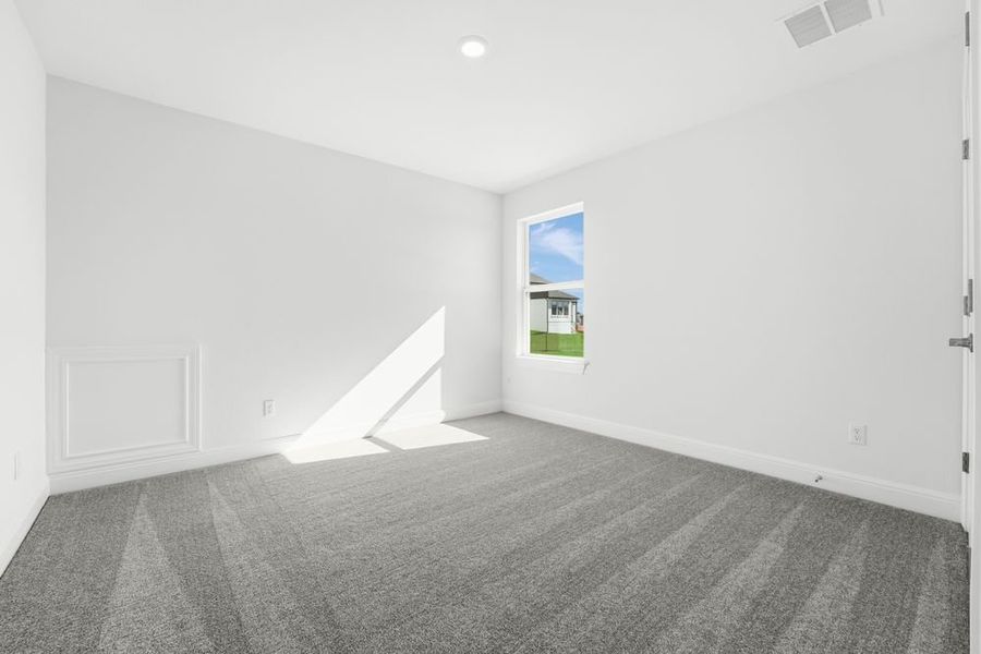 Spacious, unfurnished interior of a new home in Travisso, Leander (Image 17).