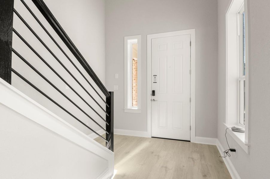 Spacious, unfurnished interior of a new home in Clear Creek, Round Rock (Image 18).