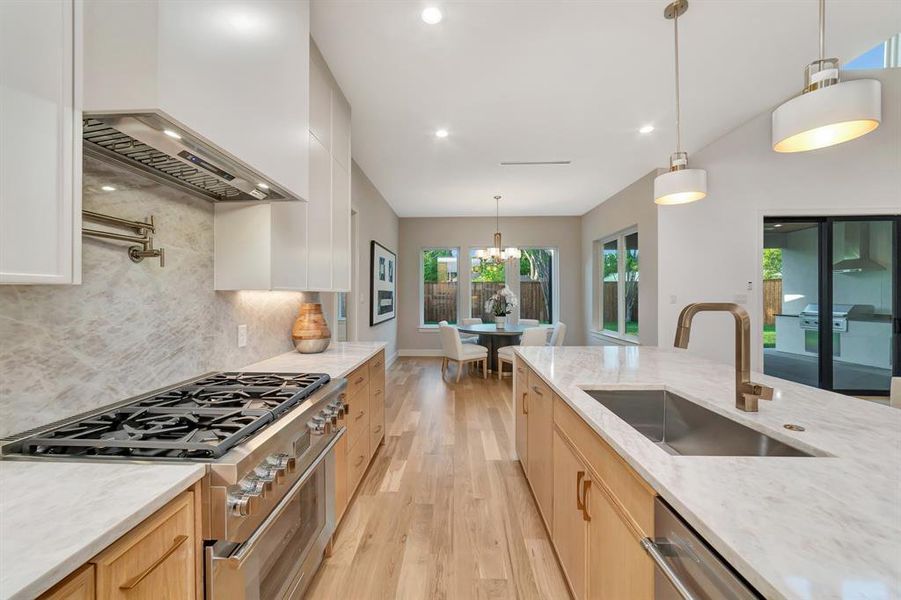 Furnished interior view inside a new home in , Dallas (Image 17).