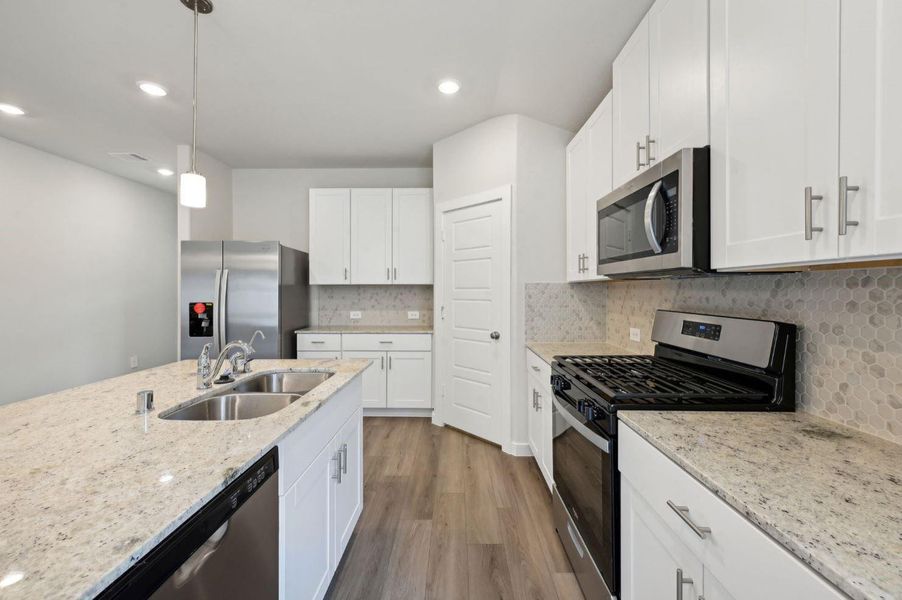 Furnished interior view inside a new home in , Conroe (Image 7).