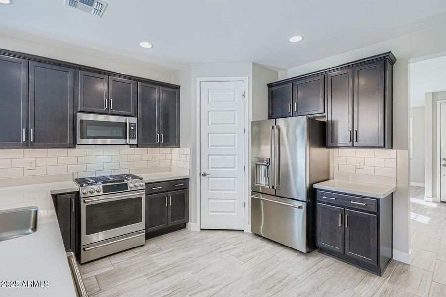 31945 N 123rd Lane - Web Quality - 008 - 31945 N 123rd Lane - Web Quality - 008 -