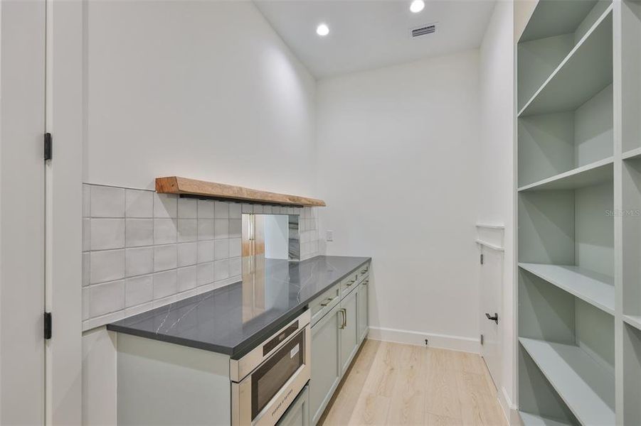 Furnished interior view inside a new home in , Tampa (Image 19).