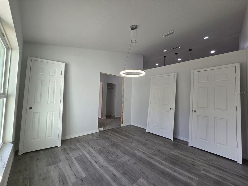 Spacious, unfurnished interior of a new home in , Ocala (Image 30).