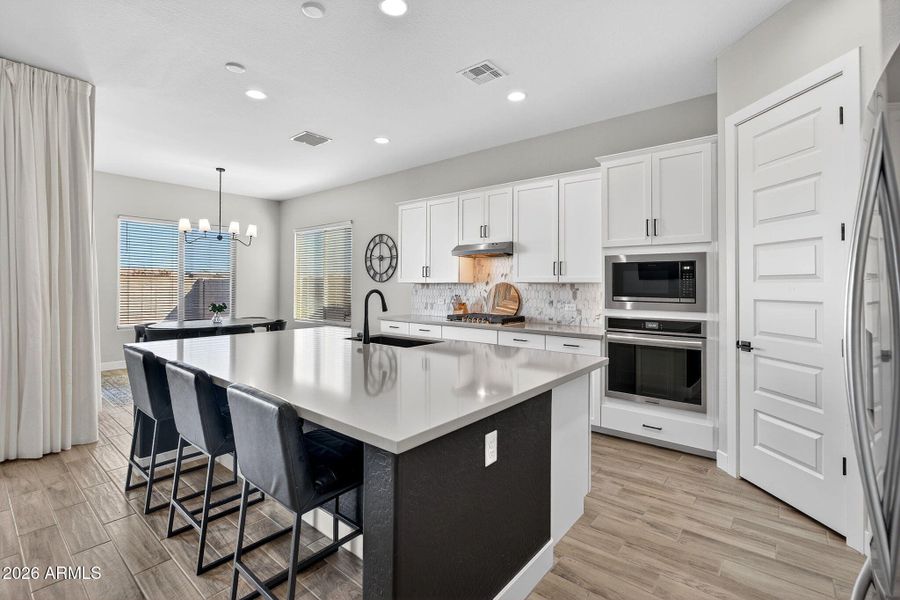 12-web-or-mls-46- E Pegasus Pkwy