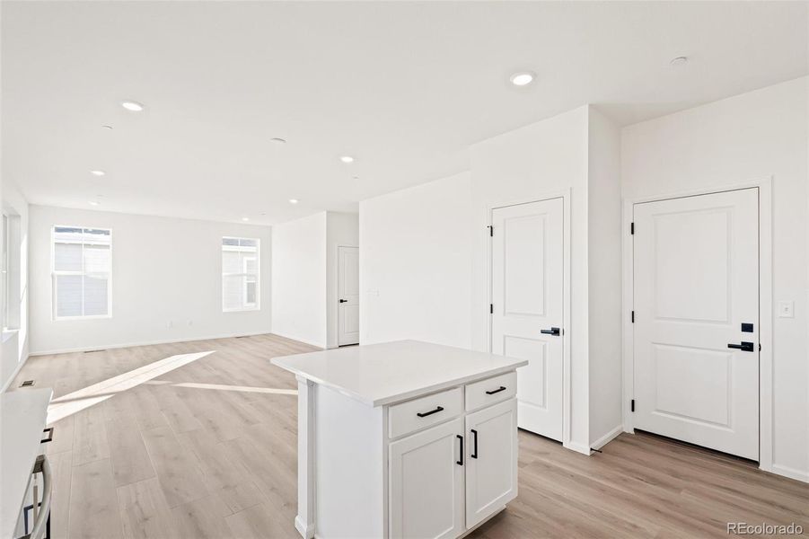 Spacious, unfurnished interior of a new home in The Nest Classic at Canyon Creek, Erie (Image 25).