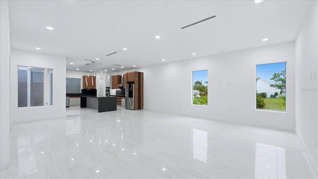 Spacious, unfurnished interior of a new home in , Port Charlotte (Image 23).
