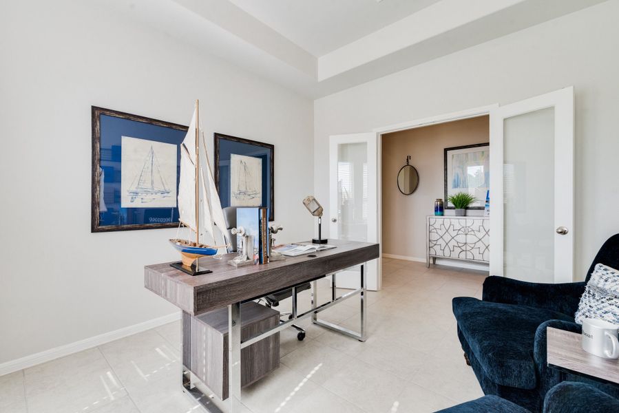Representative furnished interior of a home built from the Floor Plan 2543 by Colina Homes in Grand Magnolia, Magnolia (Image 38). Representative furnished interior of a home built from the Floor Plan 2543 by Colina Homes in Grand Magnolia, Magnolia (Image 38).