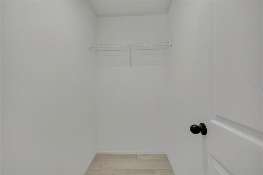 Spacious, unfurnished interior of a new home in , Homosassa (Image 44).