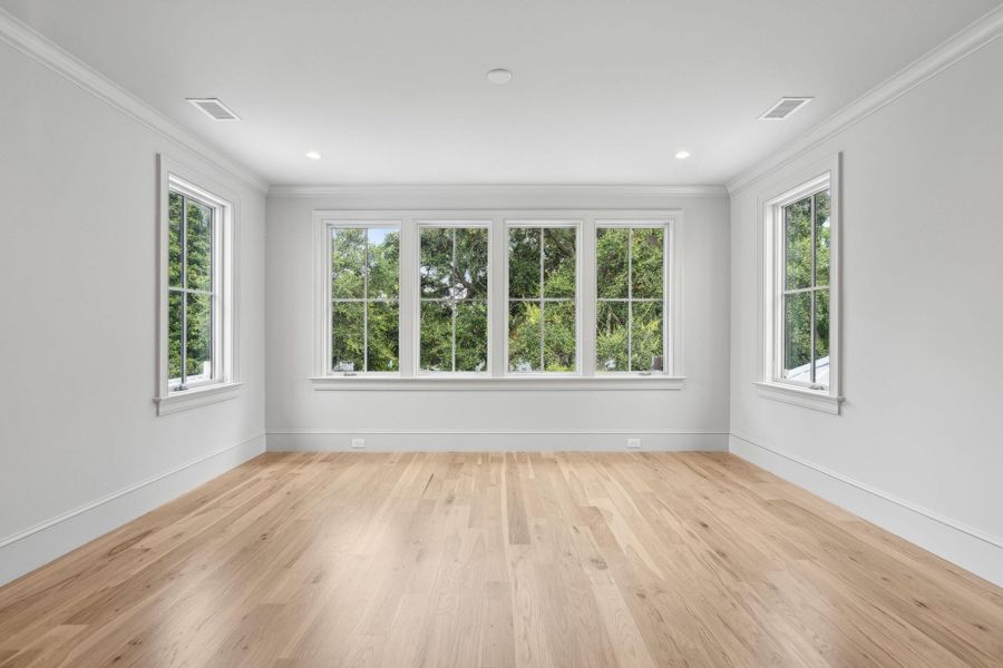 Spacious, unfurnished interior of a new home in , Mount Pleasant (Image 64).