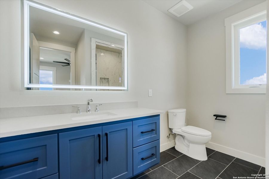 Furnished interior view inside a new home in , Kingsland (Image 5).