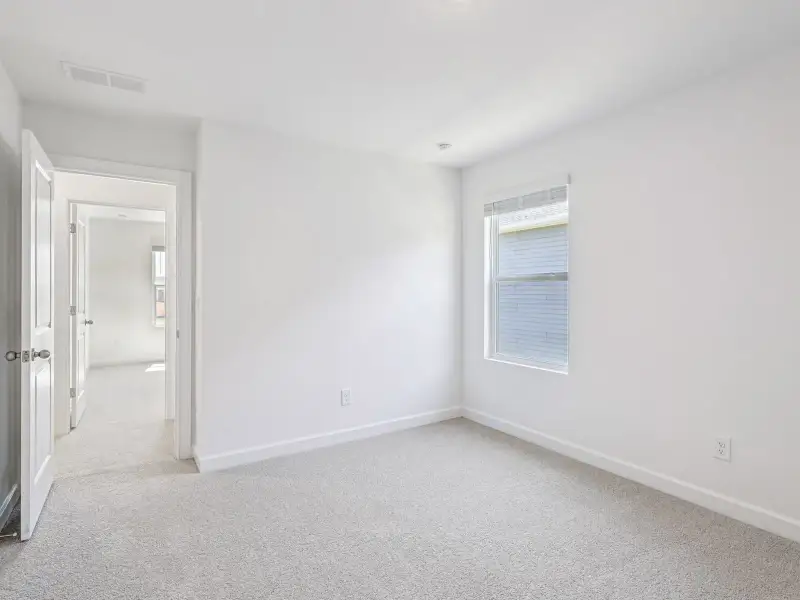 Spacious, unfurnished interior of a new home in Nelson's Creek, Mocksville (Image 15).