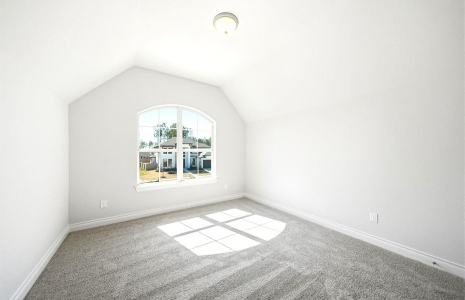 Spacious, unfurnished interior of a new home in Artavia 70′, Conroe (Image 33).