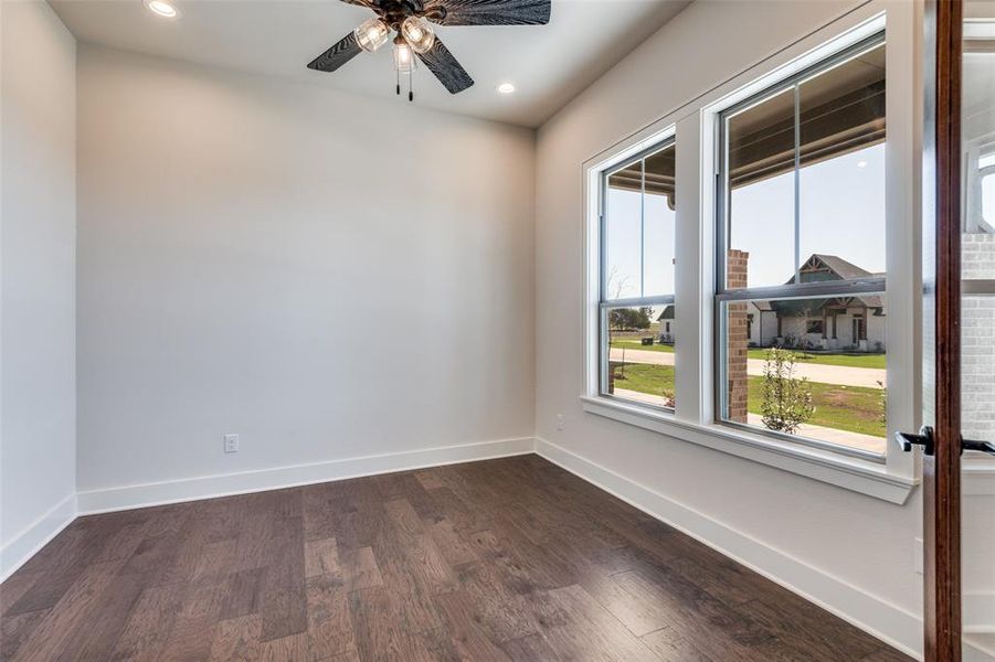 Spacious, unfurnished interior of a new home in , Nevada (Image 26).