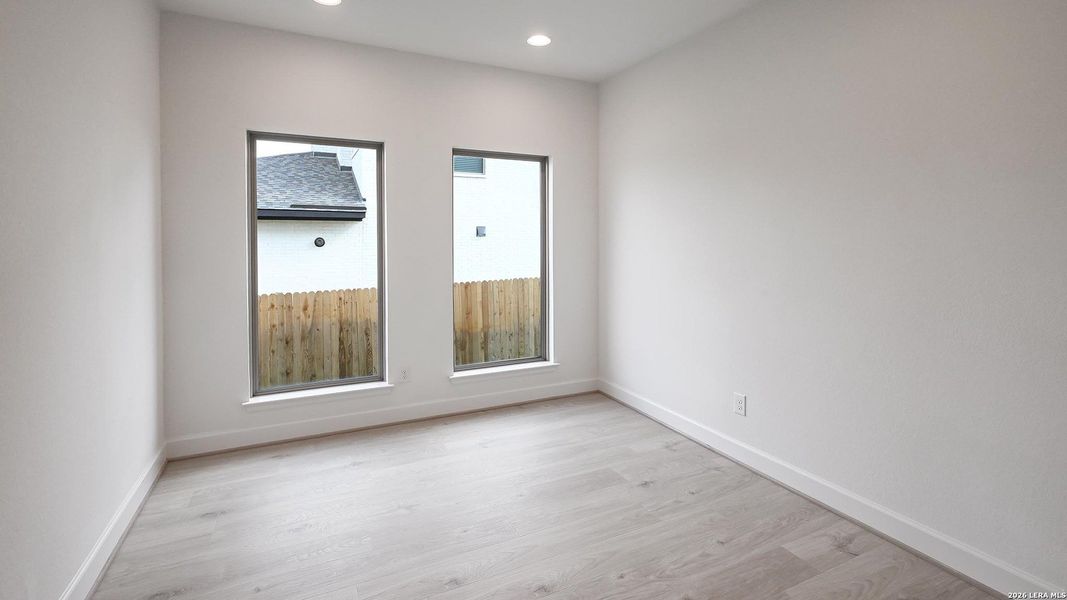 Spacious, unfurnished interior of a new home in The Parklands, Schertz (Image 19).