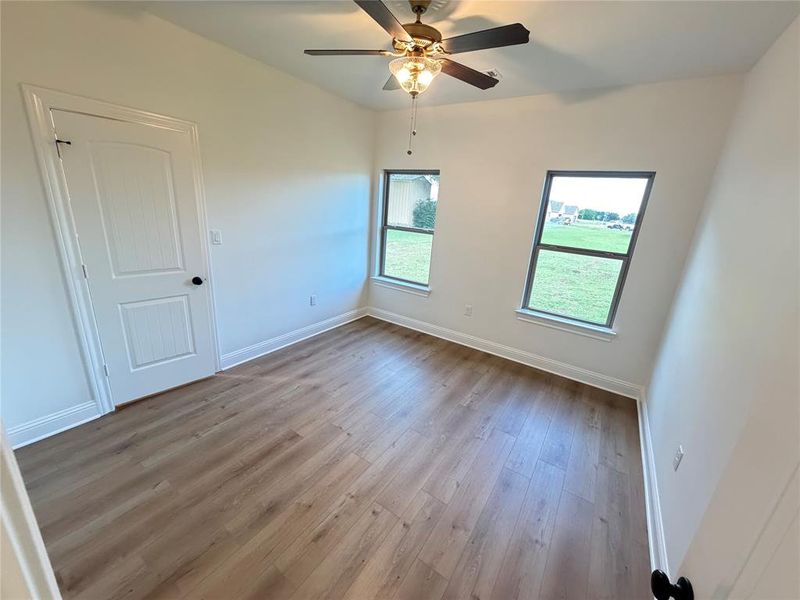 Spacious, unfurnished interior of a new home in , Lindsay (Image 22).