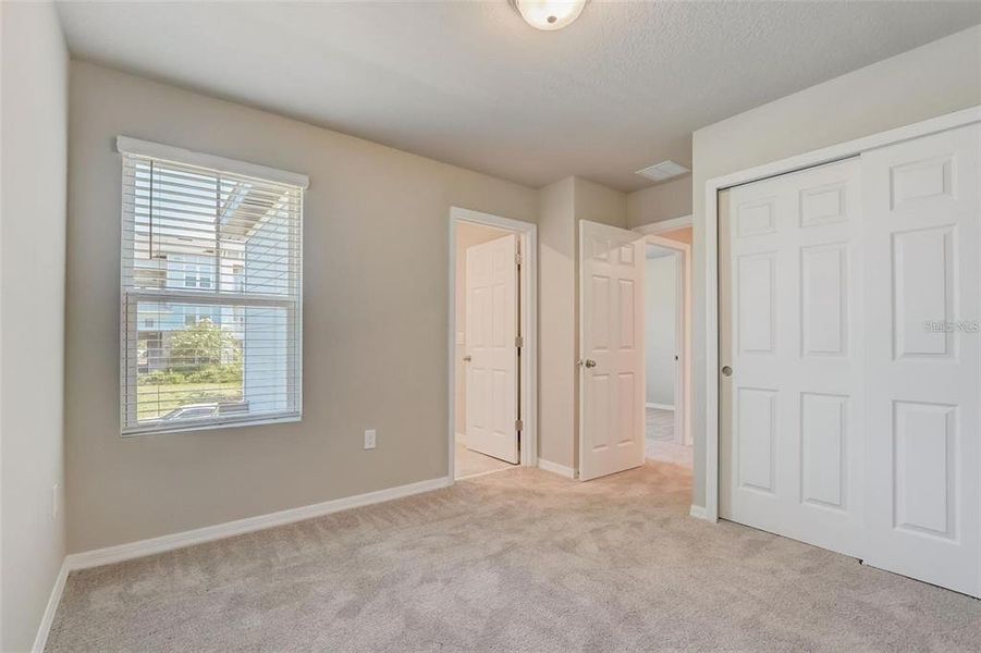 Spacious, unfurnished interior of a new home in , Davenport (Image 16).